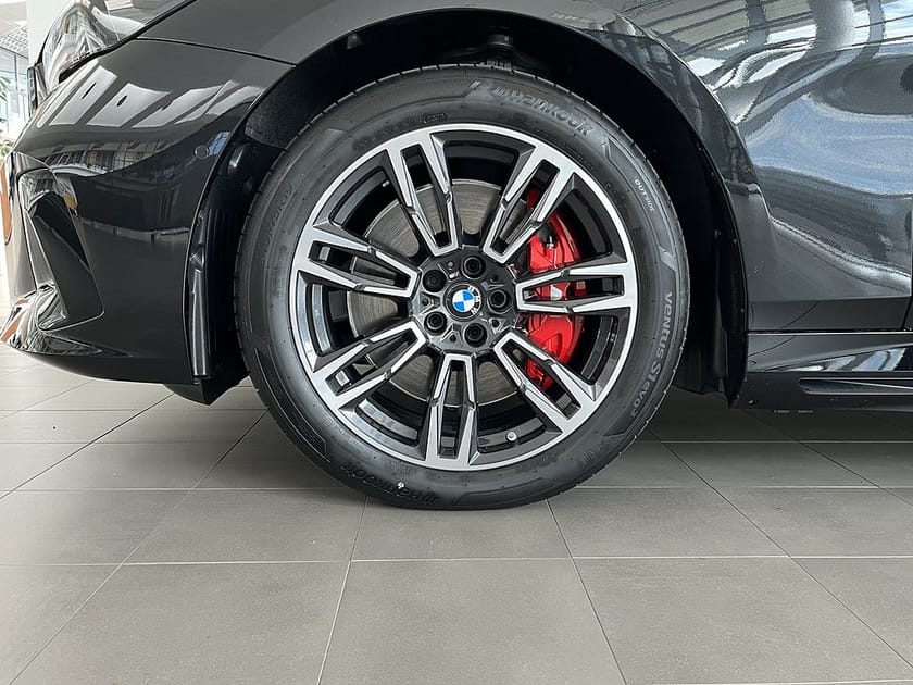 Bild 4 av BMW i5 xDrive40 Touring M Sport Pro Drag H/K 19" Panorama