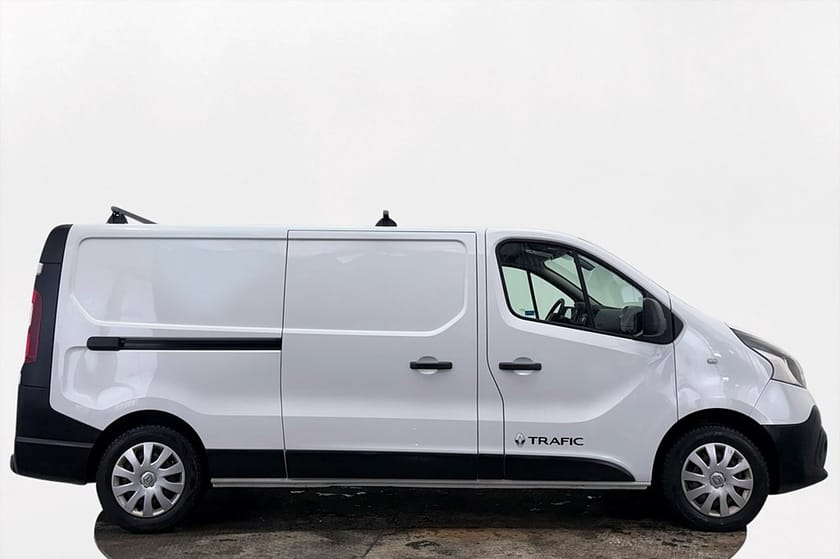 Bild 5 av Renault Trafic Skåpbil Drag Inredd Värmare 3-sits MOMS