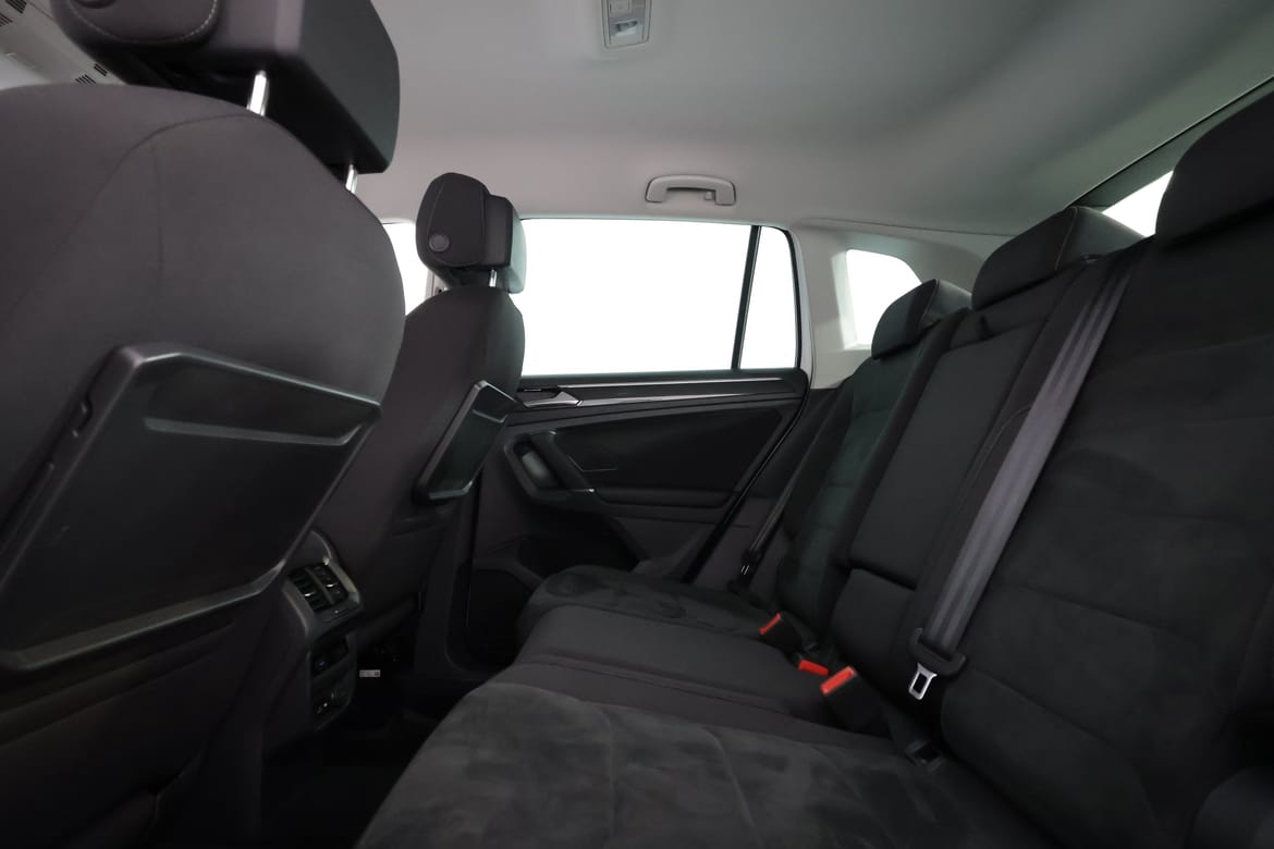 Volkswagen Tiguan 2018 - miniatyr 10