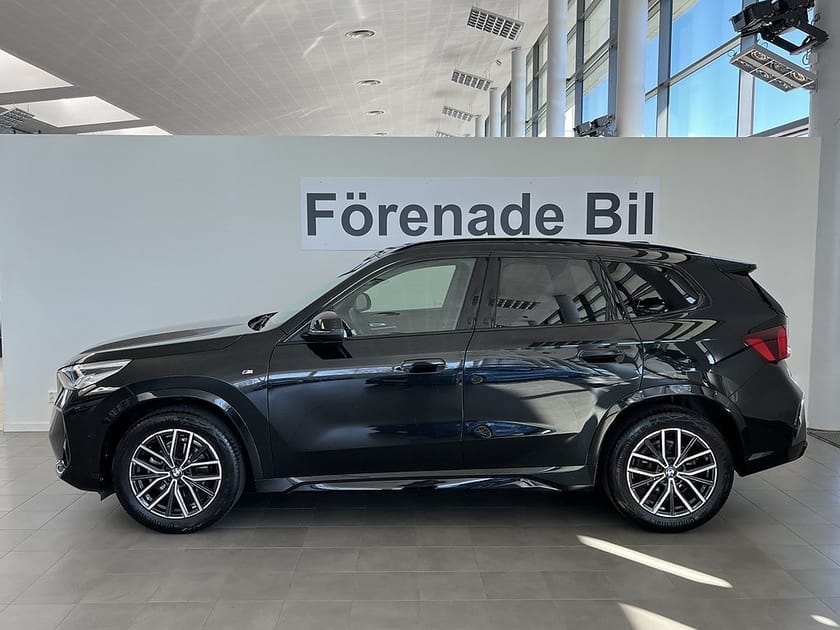 Bild 3 av BMW X1 sDrive18i 4,95 ränta M Sport Drag Rattvärme Sportstol