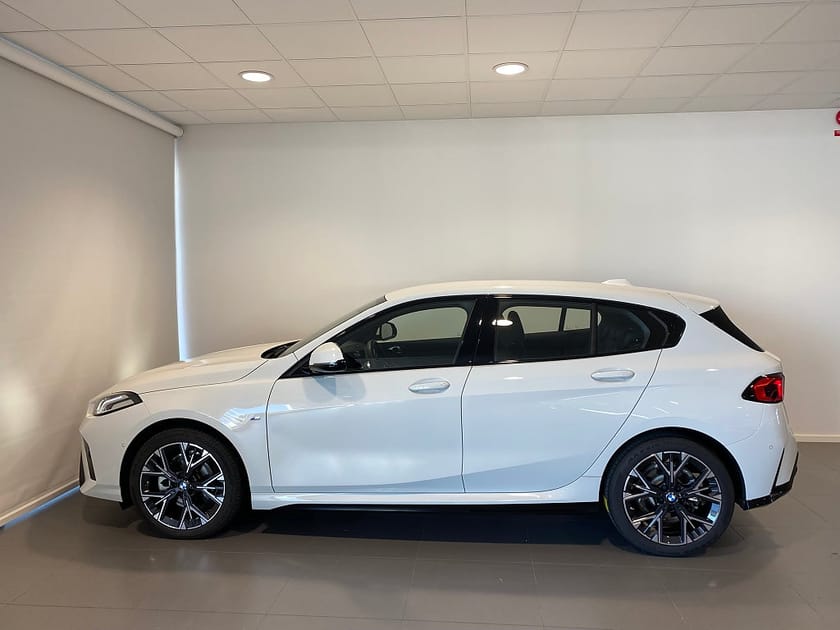 Bild 2 av BMW 120 4,95% ränta Rattvärme