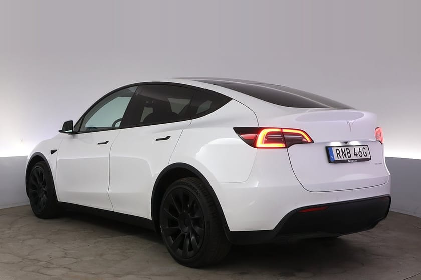 Bild 4 av Tesla Model Y Long Range AWD Autopilot 20" Panorama