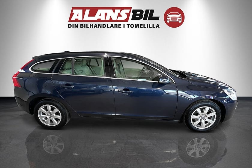 Bild 2 av Volvo V60 D2 Momentum Euro 5  0% RÄNTA