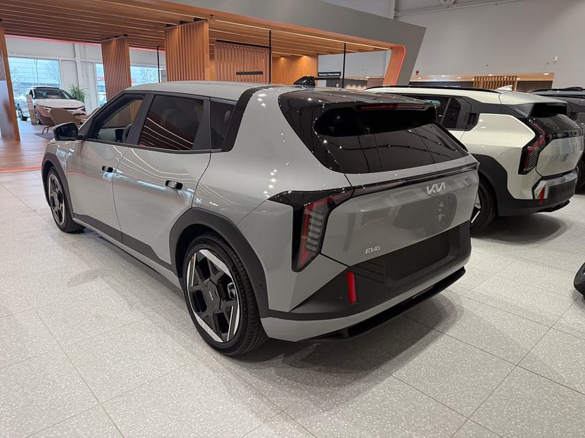 Bild 2 av Kia EV4 Long Range Hatchback Plus 625km Omgående lev