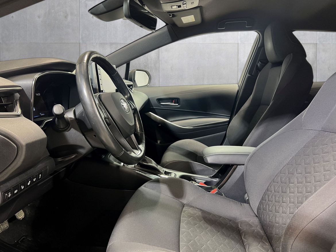 Toyota Corolla Touring Sports Hybrid e-CVT, 122hk, 2019