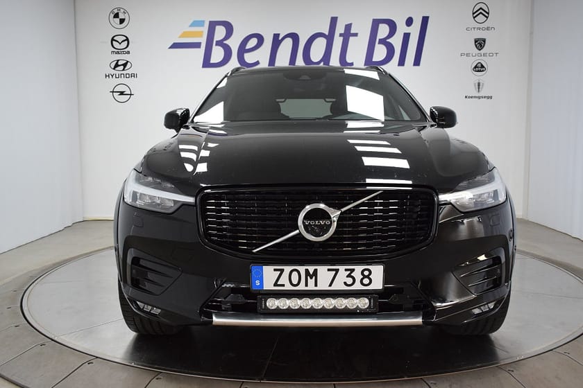 Bild 3 av Volvo XC60 B5 AWD Geartronic R-Design Värmare| Drag | 360 kamera