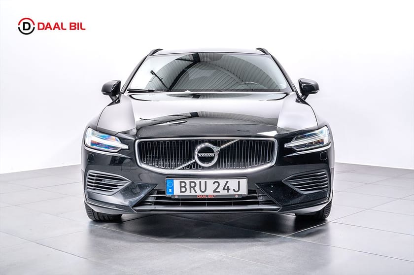 Bild 3 av Volvo V60 RECHARGE T6 AWD 340HK MOMENTUM P-SENS HIGH PERF