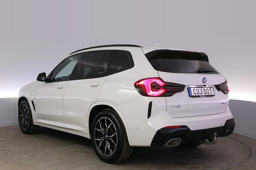 Bild 4 av BMW X3 xDrive30e M-sport Kamera Navi LED Drag CarPlay