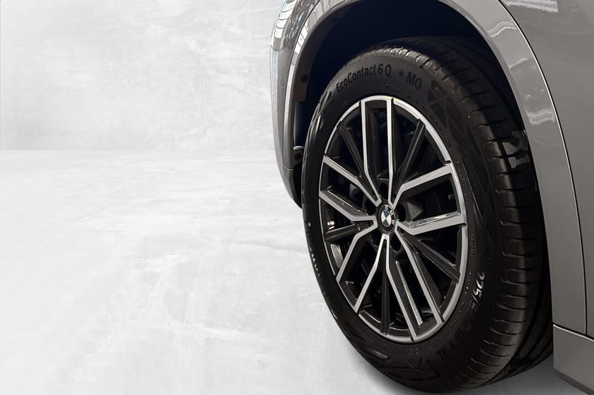 Bilde 2 av BMW iX1 xDrive30 M Sport, Harman Kardon++