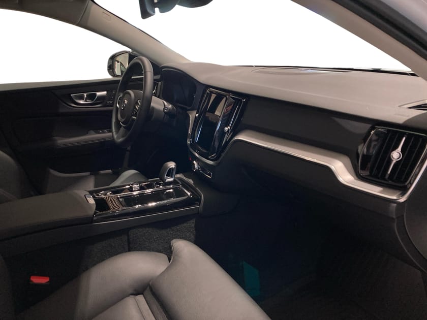 Bild 4 av Volvo V60 T6 Plus Dark Nordic Edition
