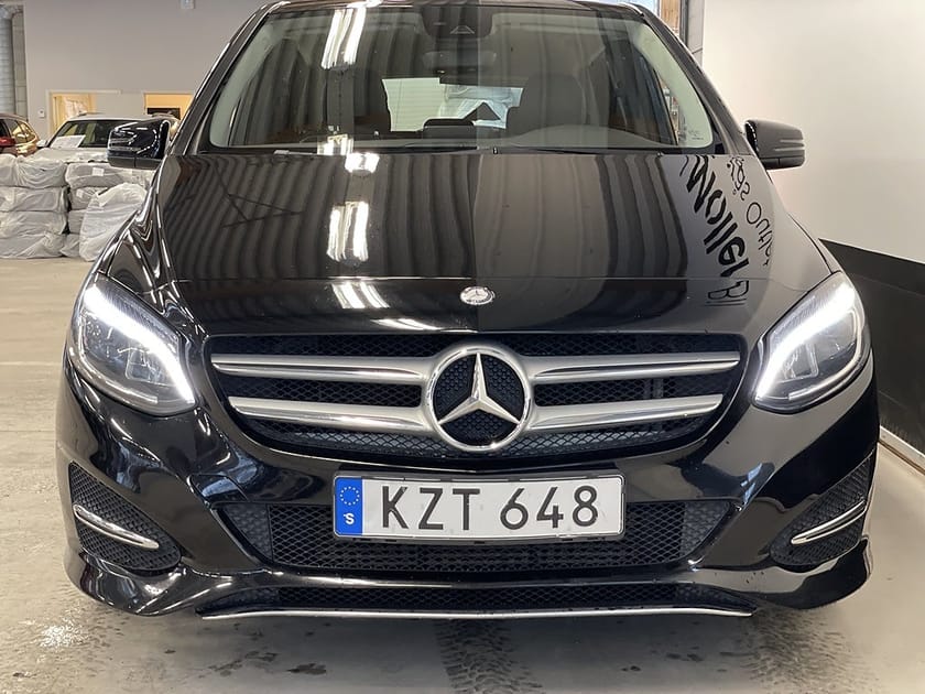 Bild 2 av Mercedes-Benz B 200 d 4MATIC 136hk Aut Backkamera