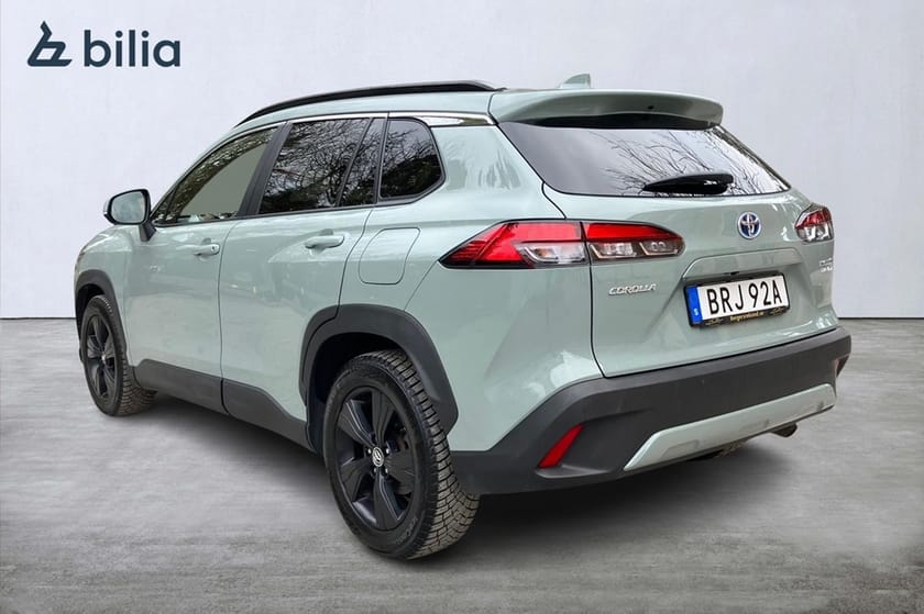 Bild 2 av Toyota Corolla Cross Hybrid AWD-i AWD Executive/Skinn/JBL/Dubbdäck