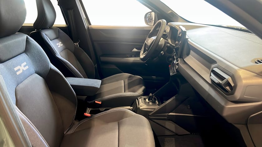 Bild 3 av Dacia Duster Hybrid 155 EXPRESSION 2990kr/mån privatleasingkampanj