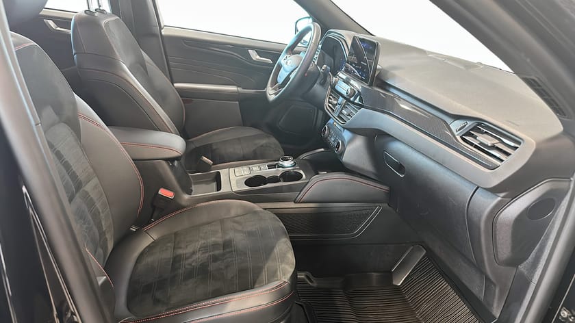 Bild 3 av Ford Kuga Plug-In Hybrid ST-LINE X 2.5 PHEV / Drag / B&O