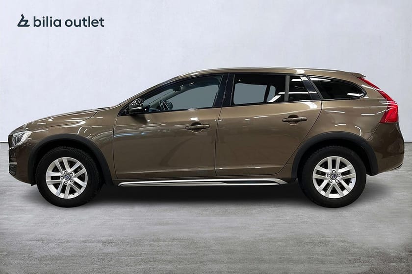 Bild 3 av Volvo V60 Cross Country D4 AWD 190hk Momentum Drag Navi Värmare Kamrem bytt