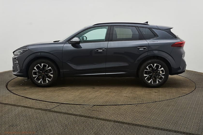 Bild 3 av CUPRA Terramar 1.5 eTSI EDGE, P-värmare, Drag 150hk