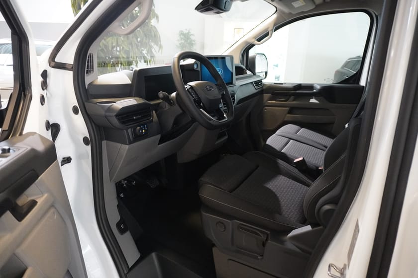 Bild 2 av Ford Transit Custom 320 Skåp Trend 320l 2.0l Ecoblue 136hk 8-Växlad Automat FWD Diesel