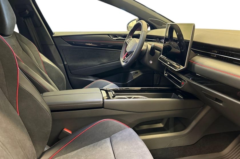 Bild 5 av Volkswagen ID.7 GTX Tourer (340hk) Drag Navi Head-Up