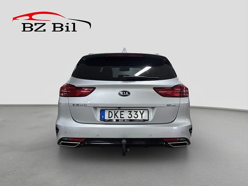 Bild 4 av Kia Ceed Sportswagon Plug-in Hybrid Advance Plus 2 Moms Pano Drag Kamera