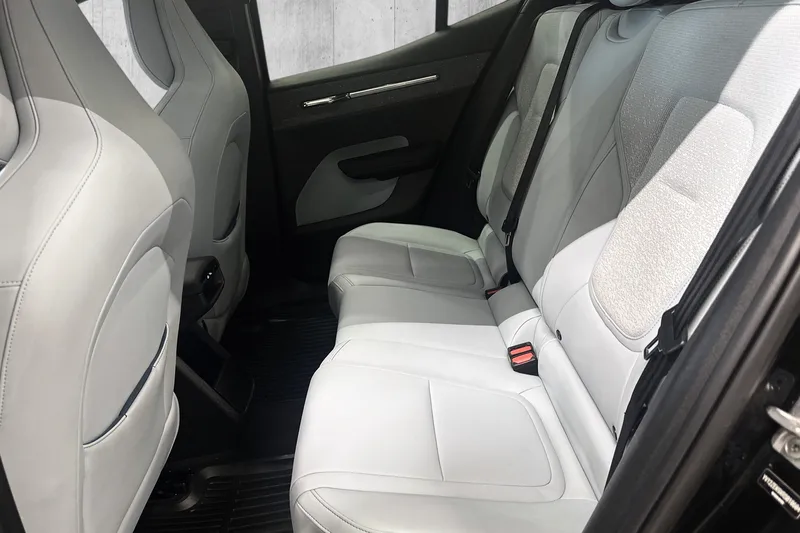 Volvo EX30 Twin Motor Performance bilde 15
