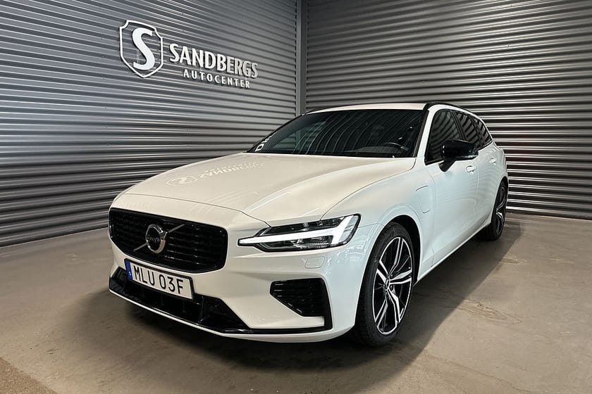 Bild 1 av Volvo V60 Recharge T6 II AWD R-Design B-kamera Värmare Navi