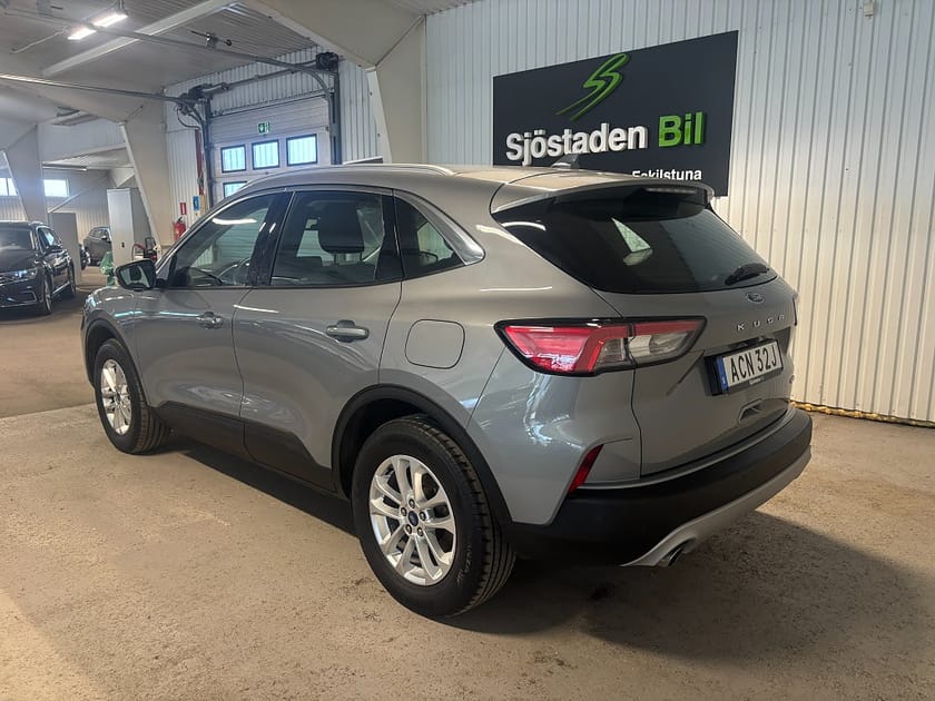 Bild 3 av Ford Kuga Plug-In Hybrid E-CVT Navi Kamera Bluetooth
