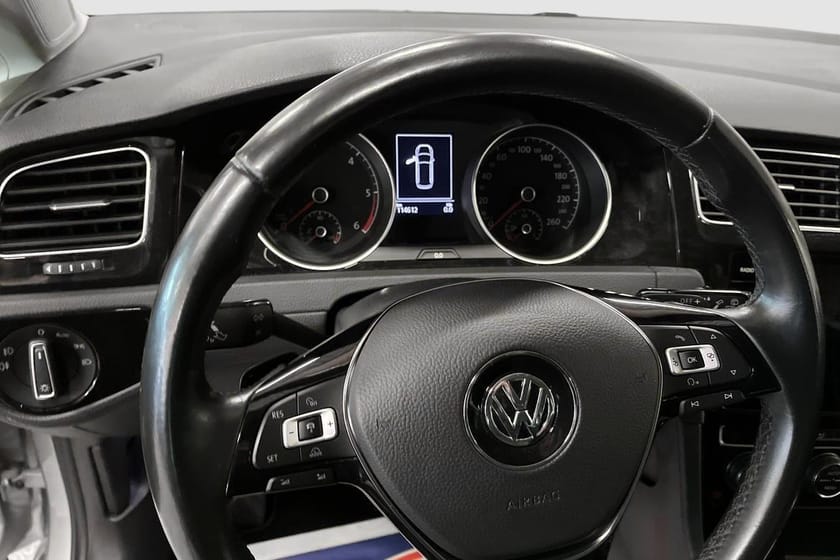 Bild 2 av Volkswagen Golf Sportscombi 