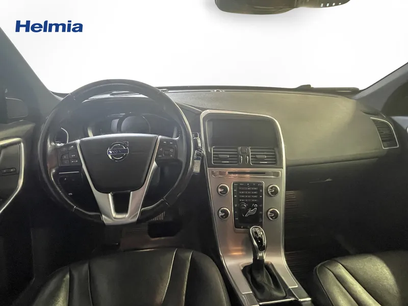 Bild 6 av 11 – Volvo XC60 D4 AWD Classic Summum