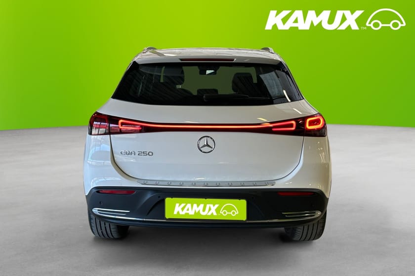 Bild 5 av Mercedes-Benz EQA 250 Progressive Line Navi B-Kamera Adaptiv farth Drag 1ägare