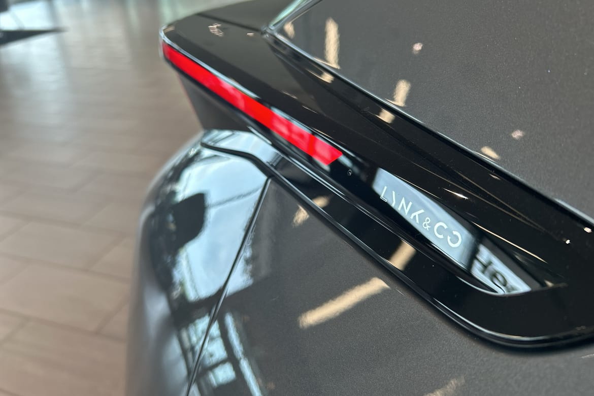 Lynk & Co 02 EV 66 kWh, 272hp, 2025