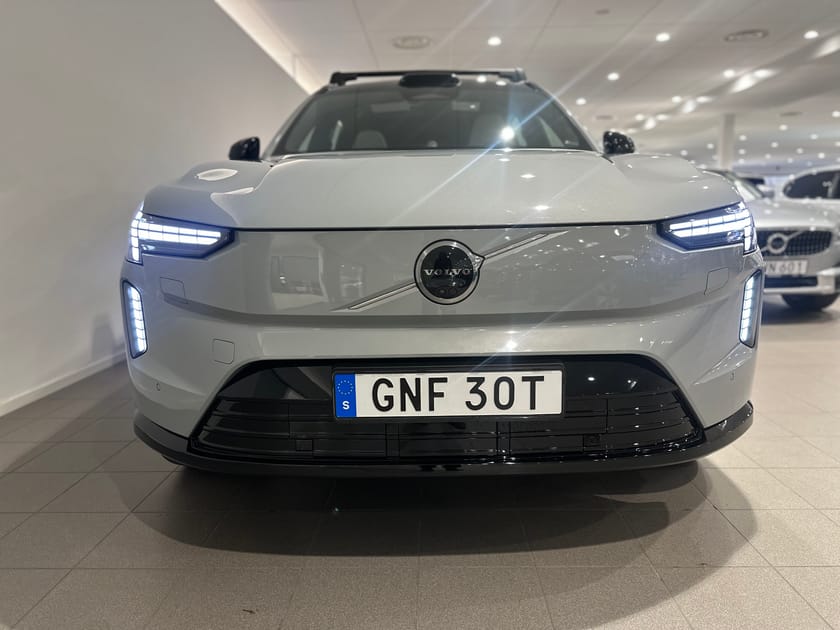 Bild 2 av Volvo EX90 Twin Motor Performance Ultra 7sätes, 360 Kamera, Panoramatak