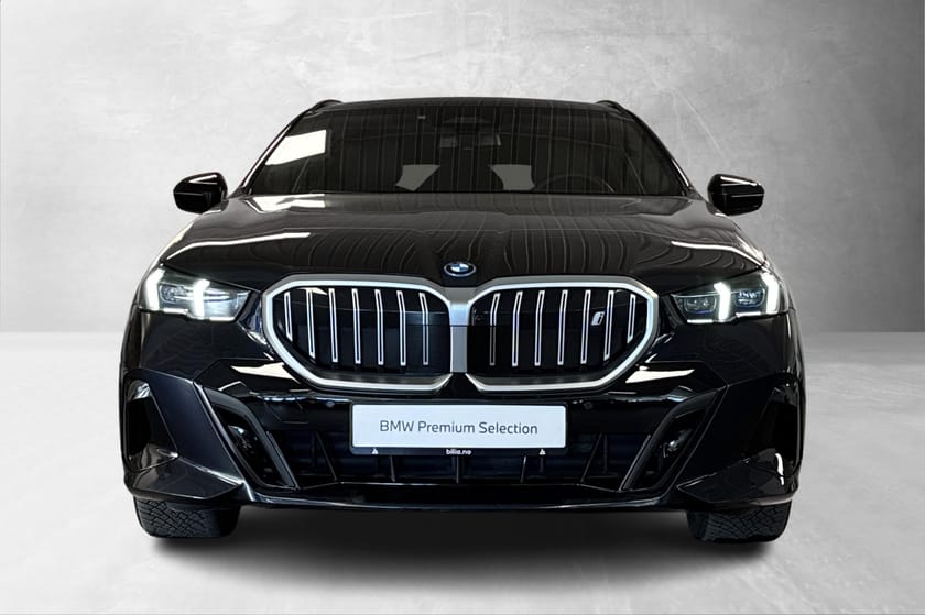 Bilde 2 av BMW i5 xDrive40 Touring Touring, Fully Charged, B&W, Pano, Komfort