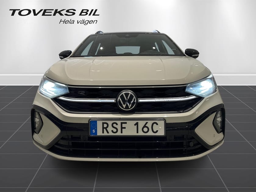 Bild 5 av Volkswagen Taigo R-Line 110HK Motorvärmare|Keyless|Kamera