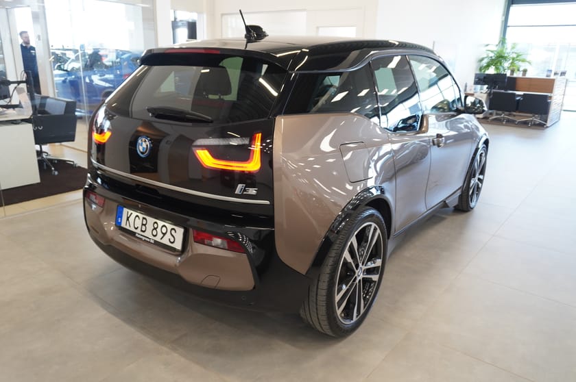 Bild 5 av BMW i3s 120 Ah 120Ah Navi Pro Glastak DAP Backkamera Keyless