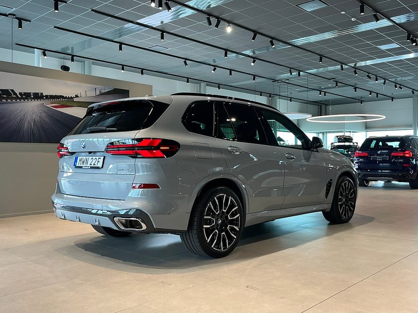 Bild 4 av BMW X5 xDrive50e M Sport D/A Pro H/K Panorama Luftfjädring