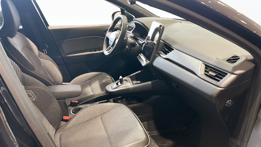 Bild 3 av Renault Captur TECHNO MILDHYBRID 140HK *DEMO*