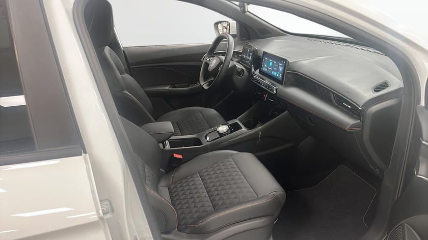 Bild 3 av MG 3 Hybrid+ LUXURY 190 HK KAMPANJ*