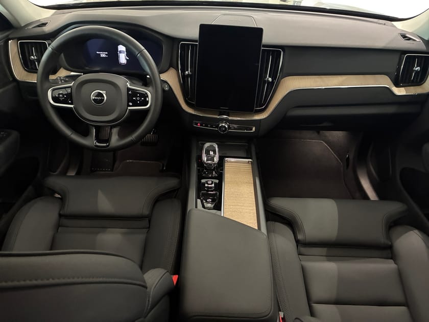 Bild 5 av Volvo XC60 T6 Plus Dark Nordic Edition