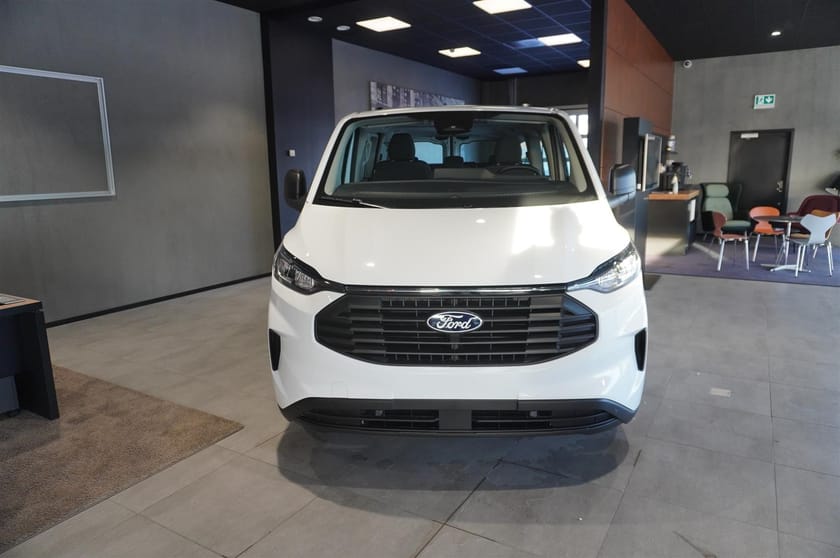 Bild 2 av Ford Transit Custom 320 Kombi Minibuss Trend 320l LWB 2.0l 170hk 8AT FWD Diesel
