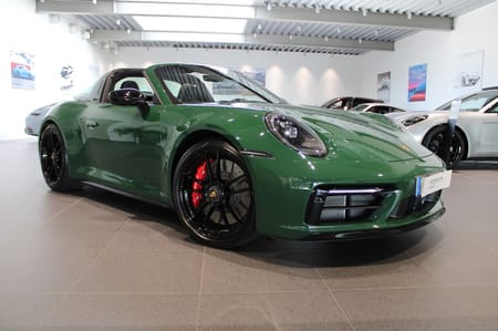 Porsche 911 Targa 4 GTS Moms