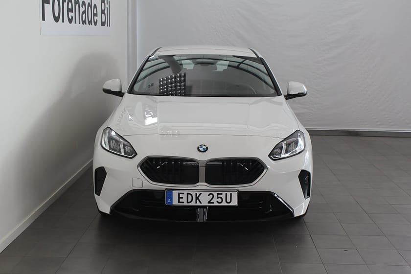 Bild 2 av BMW 120 4,95 ränta M Sport Design Aut Rattvärme Backkamera
