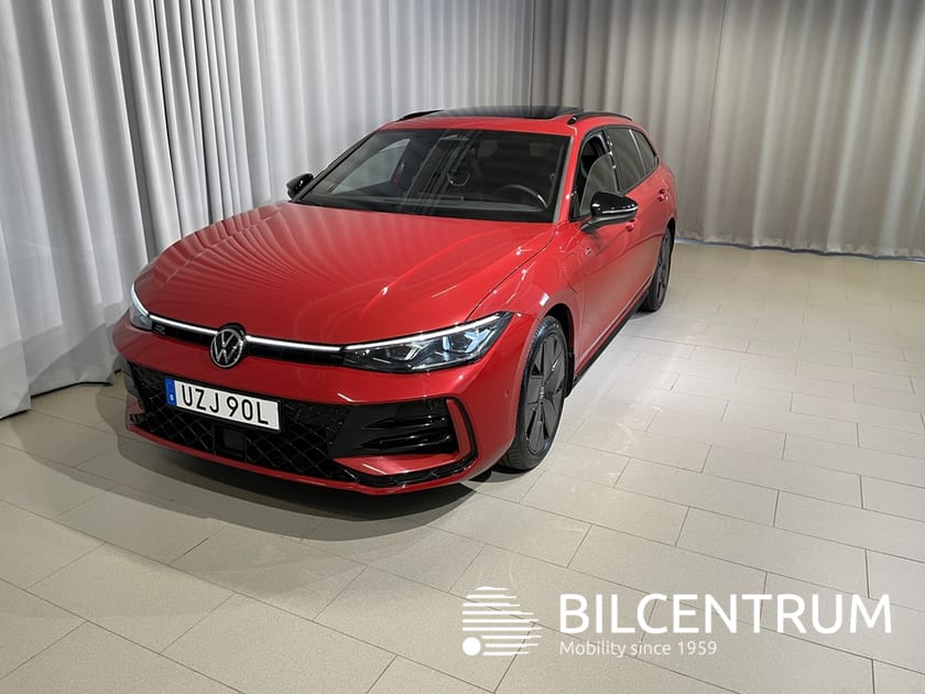 Bild 1 av Volkswagen Passat Variant eHybrid SWE R-LINE 272hk, Blackstyle/Drag