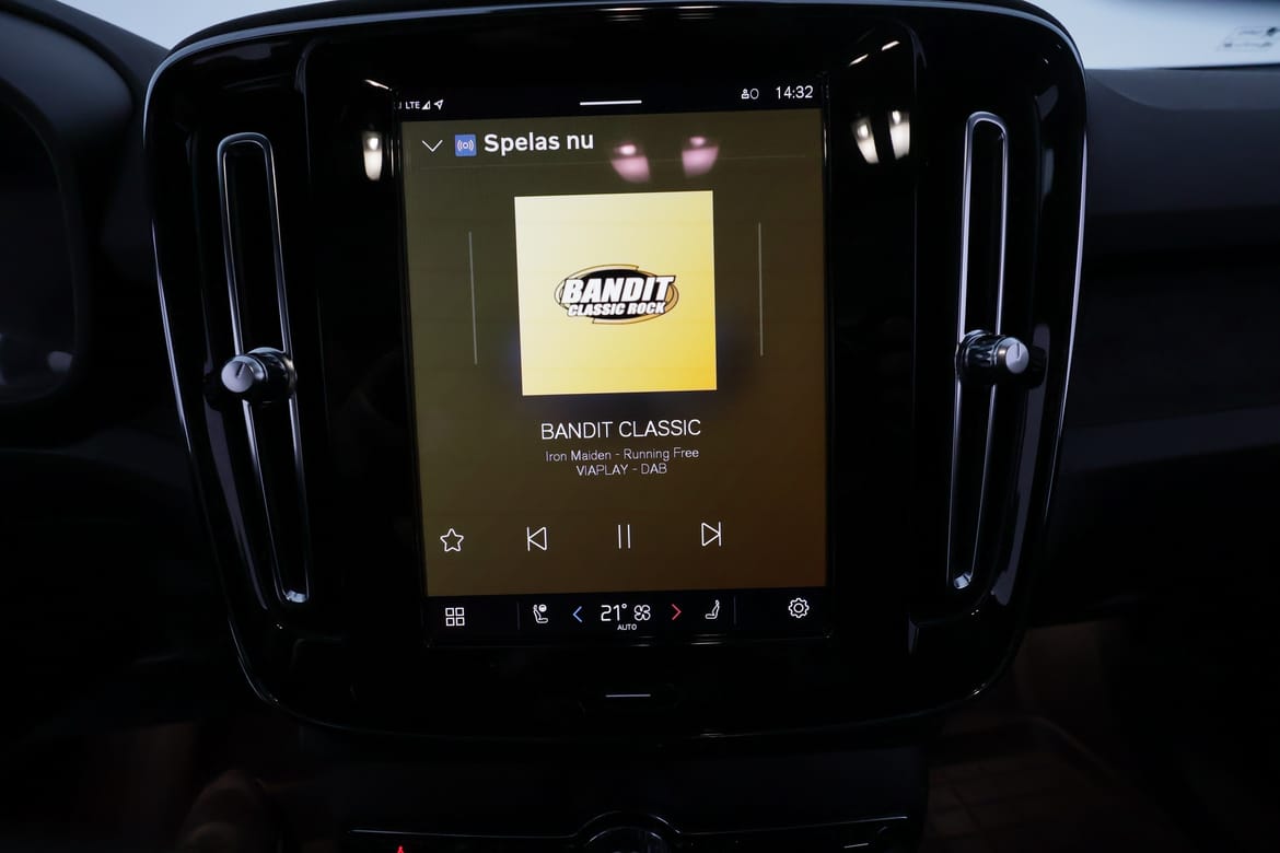 Volvo XC40 2023 - miniatyr 10