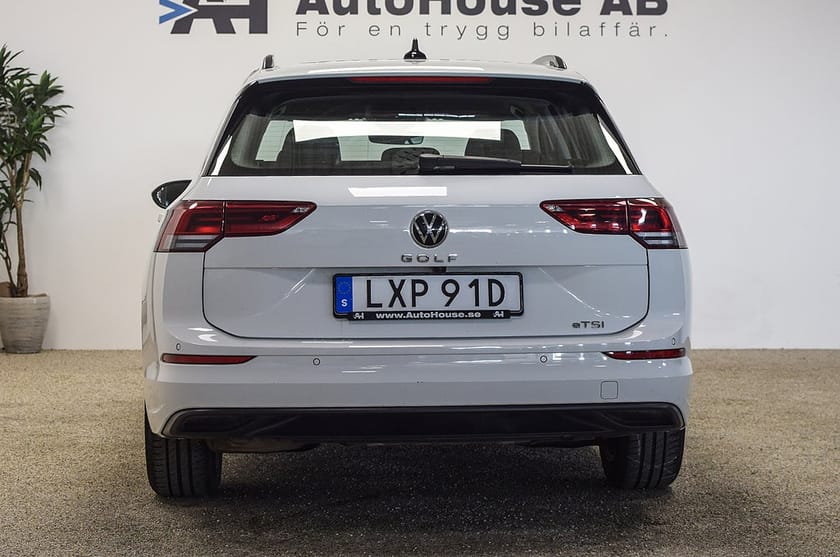 Bild 5 av Volkswagen Golf Sportscombi 1.5 eTSI 150HK Bränslevärmare Drag B-Kamera