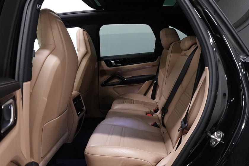 Bild 5 av Porsche Cayenne E-Hybrid S 18-vägs BOSE PDLS+ PASM SportChron Drag Pano