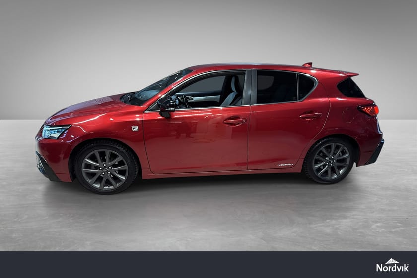 Bilde 2 av Lexus CT 200h Fin velholdt CT200 F Sport