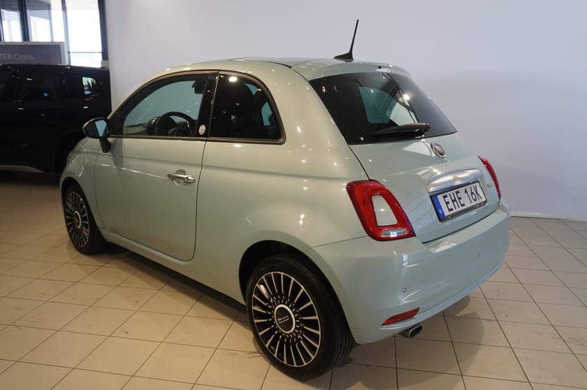 Bild 5 av Fiat 500 Hybrid Panorama Glastak Apple CarPlay PDC Låga Mil