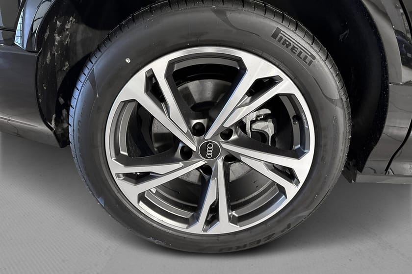 Bild 4 av Audi Q6 e-tron quattro S line 315 KW