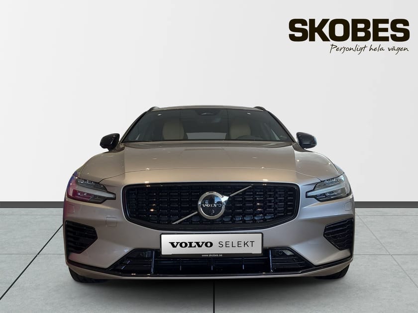 Bild 3 av Volvo V60 Recharge T6 II Ultimate Dark