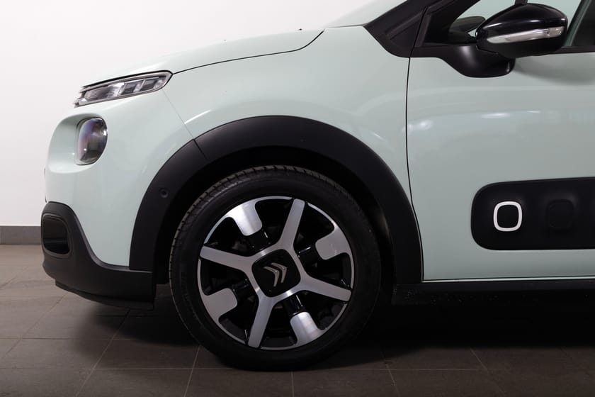 Bild 5 av Citroën C3 1.2 PureTech 82hk Panorama/Keyless/Carplay/Bkamera